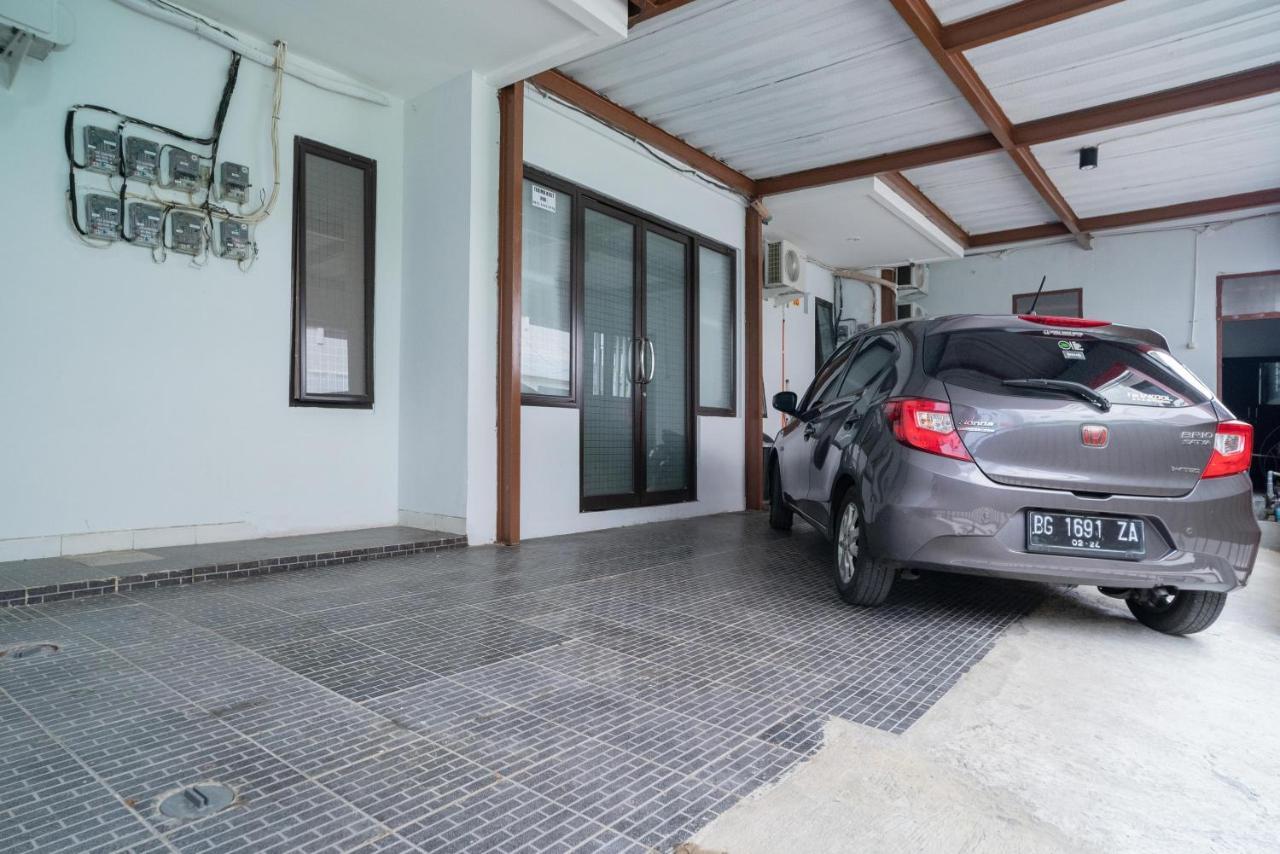 Reddoorz Near Sarinah Jakarta Eksteriør billede