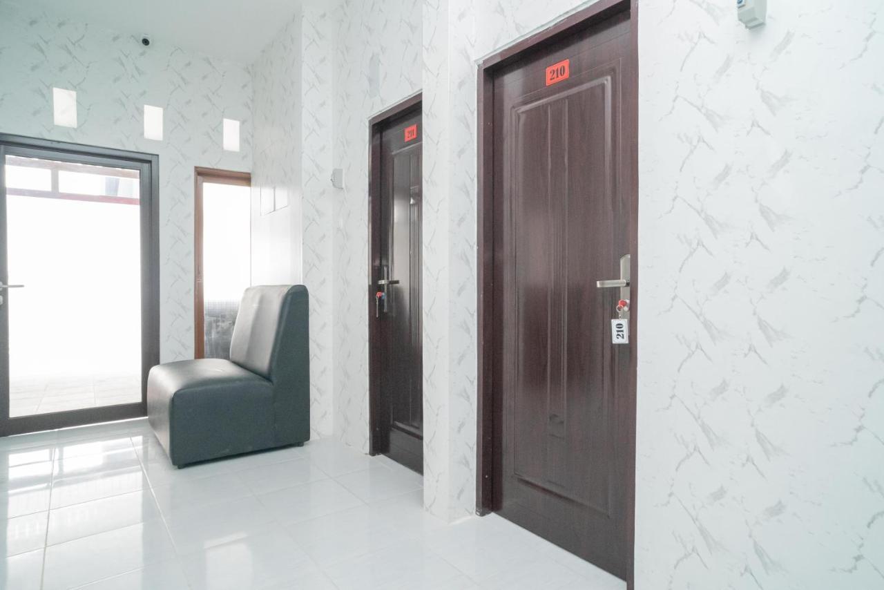 Reddoorz Near Sarinah Jakarta Eksteriør billede